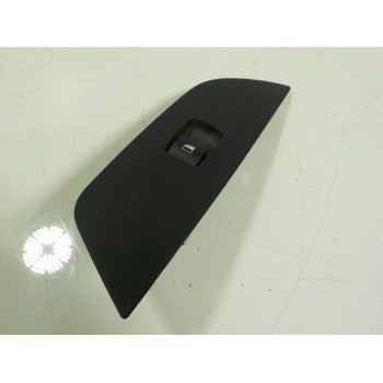 MANDO ELEVALUNAS DELANTERO DERECHO 61316935534 6935534 