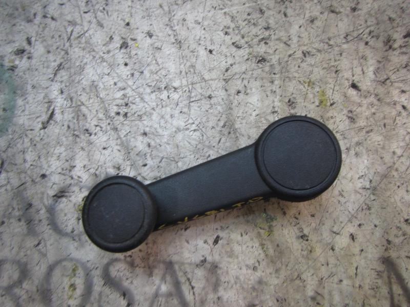 Recambio de maneta elevalunas trasera derecha para ford fiesta (cb1) 1.25 16v cat referencia OEM IAM 1197838  