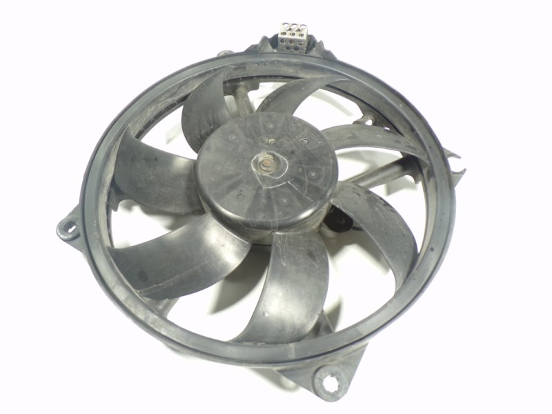 Recambio de electroventilador para renault megane iii berlina 5 p 1.2 16v referencia OEM IAM   