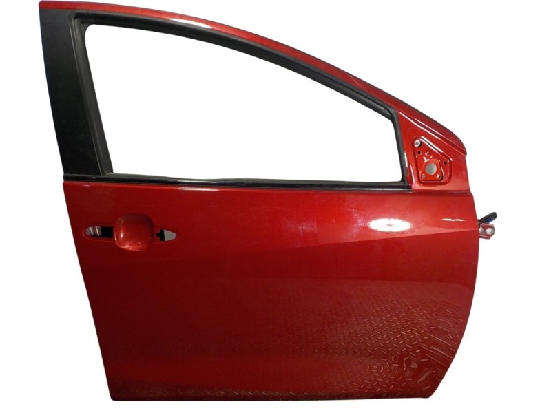 Recambio de puerta delantera derecha para toyota yaris 1.5 vvti hev referencia OEM IAM   