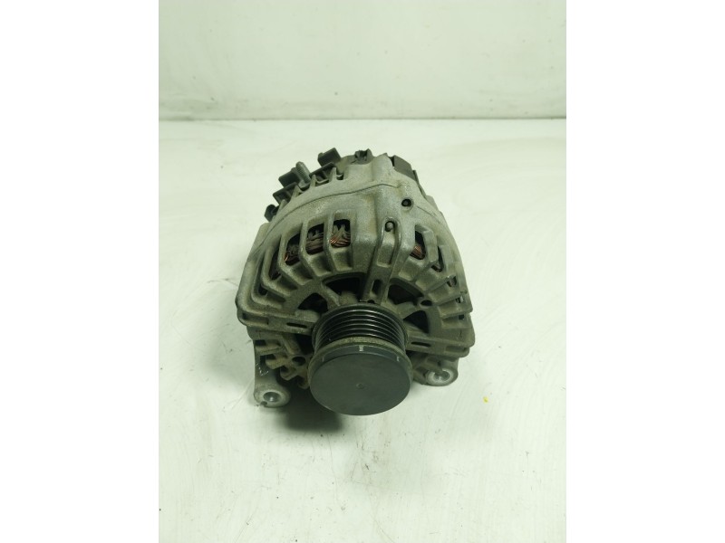 Recambio de alternador para bmw serie 5 lim. (f10) 2.0 turbodiesel referencia OEM IAM 12318507625 8507625 