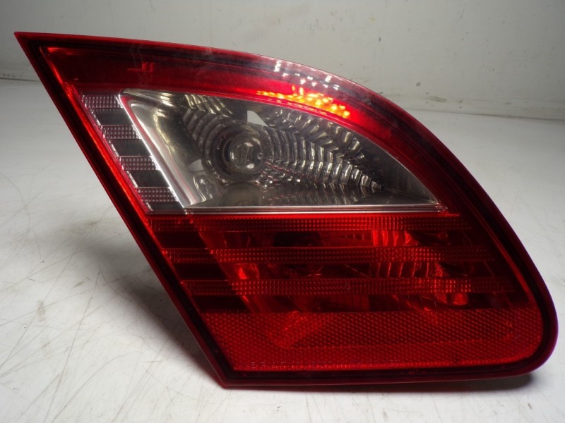 Recambio de piloto trasero izquierdo interior para chrysler sebring berlina 2.0 crd cat referencia OEM IAM   