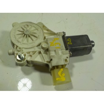 MOTOR ELEVALUNAS DELANTERO DERECHO 67626927028 6927028 