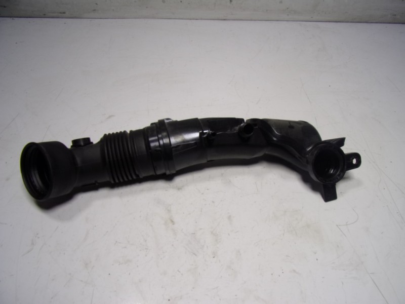 Recambio de tubo intercooler para citroën c3 aircross 1.2 12v e-thp referencia OEM IAM 9833016780  