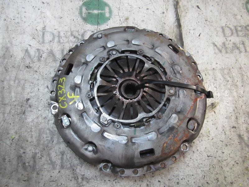 Recambio de kit embrague para peugeot 5008 premium referencia OEM IAM 2052P6  