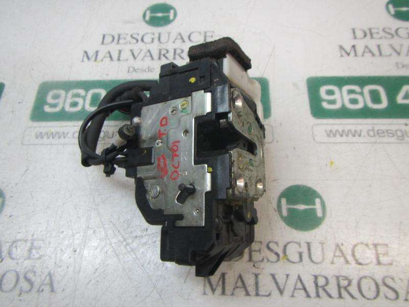 Recambio de cerradura puerta trasera derecha para kia cee´´d sporty wagon active referencia OEM IAM 814201H000  