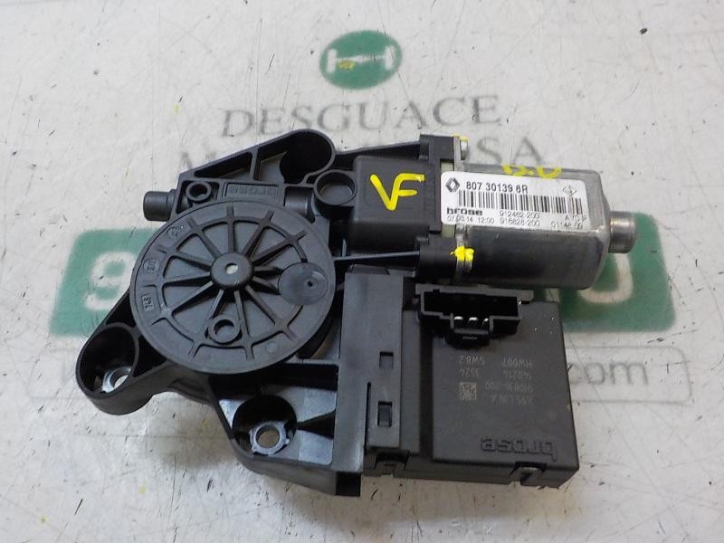 Recambio de motor elevalunas delantero derecho para renault megane iii berlina 5 p life referencia OEM IAM   