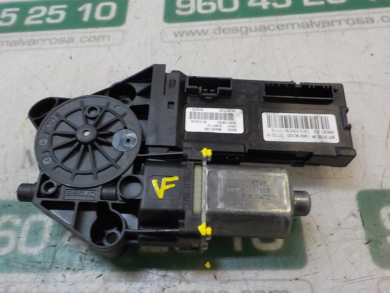 Recambio de motor elevalunas delantero izquierdo para renault megane iii berlina 5 p life referencia OEM IAM   