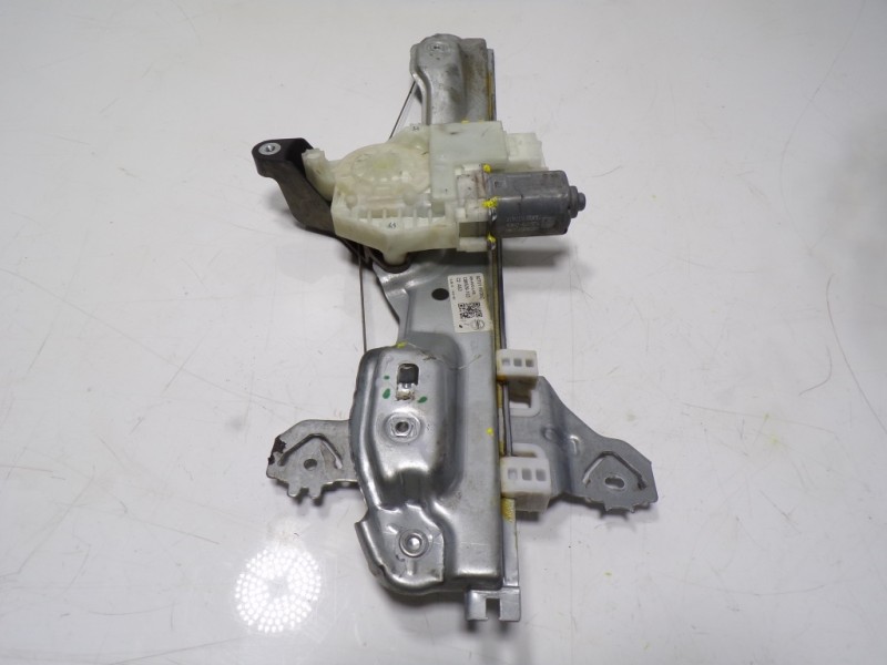 Recambio de elevalunas trasero izquierdo para nissan qashqai (j11) acenta 4x4 referencia OEM IAM 82701HV00C 82701HV00C C88539103