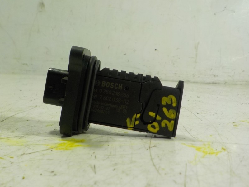 Recambio de caudalimetro para bmw serie 3 lim. (f30) 1.5 12v referencia OEM IAM  7602038 
