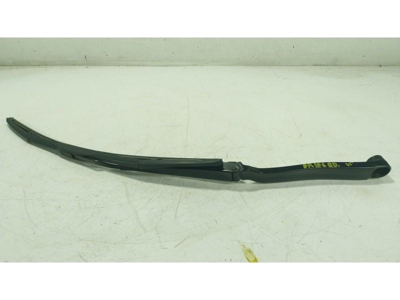 Recambio de brazo limpia delantero derecho para chevrolet camaro 6.2 referencia OEM IAM 92231675  