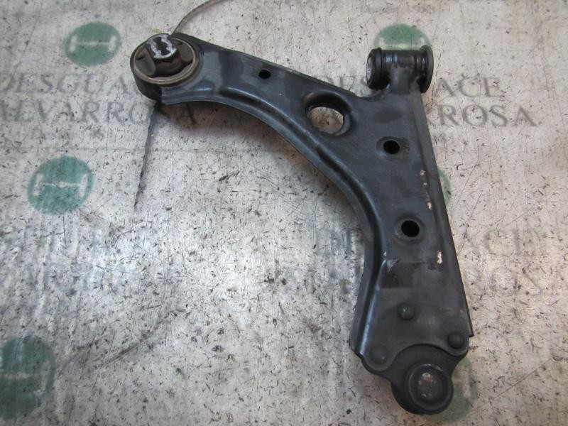 Recambio de brazo suspension inferior delantero izquierdo para peugeot bipper 1.4 hdi referencia OEM IAM   