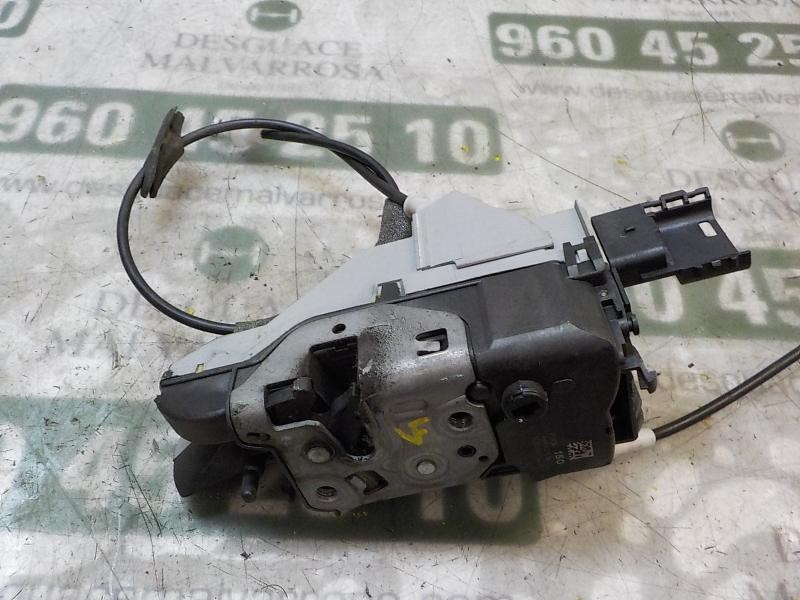 Recambio de cerradura puerta delantera izquierda para peugeot 308 1.6 16v hdi referencia OEM IAM 9135CG  