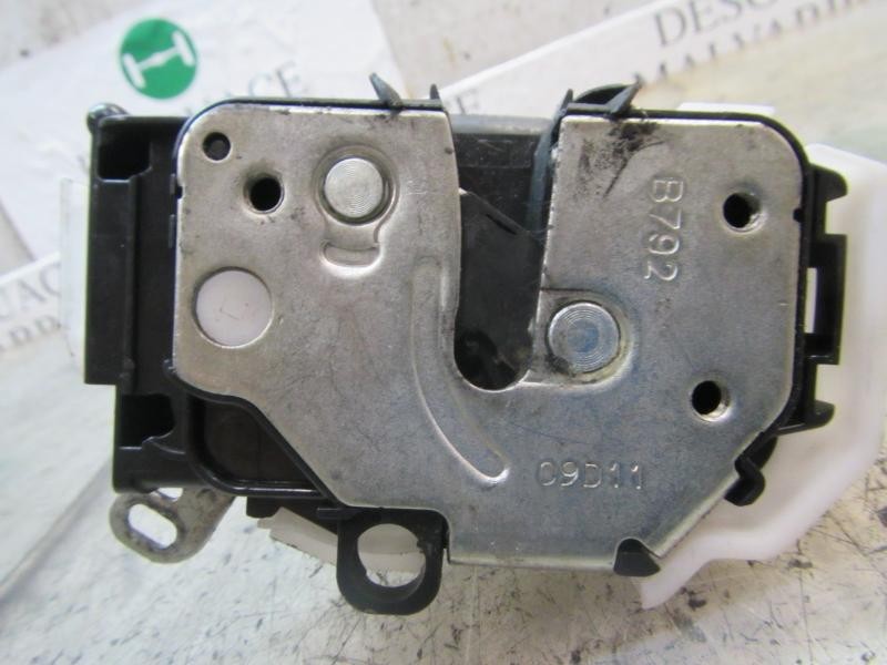 Recambio de cerradura puerta delantera derecha para peugeot bipper 1.4 hdi referencia OEM IAM   