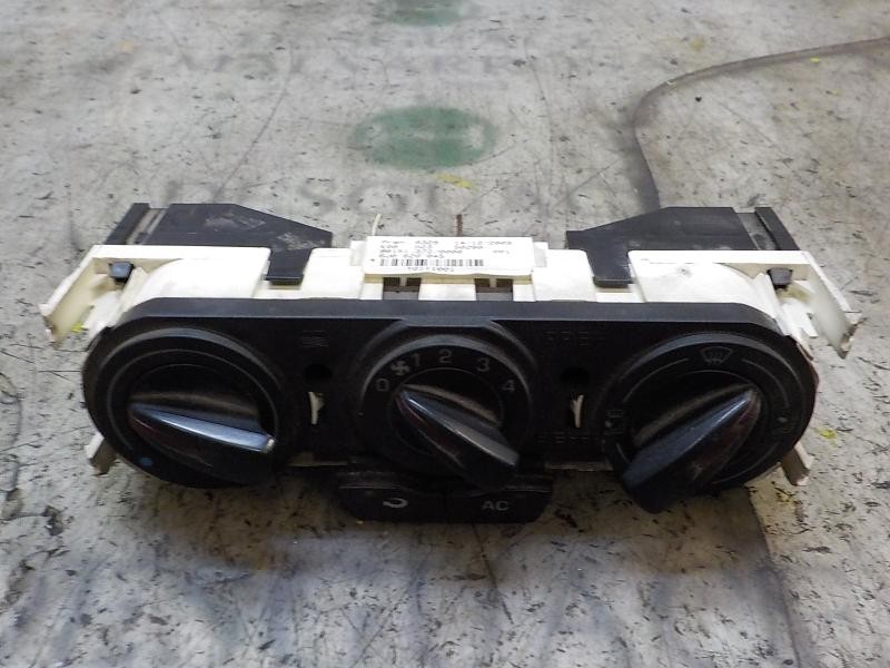 Recambio de mando calefaccion / aire acondicionado para seat ibiza (6j5) 1.4 16v referencia OEM IAM 6J0820045NEE 6J0820045 