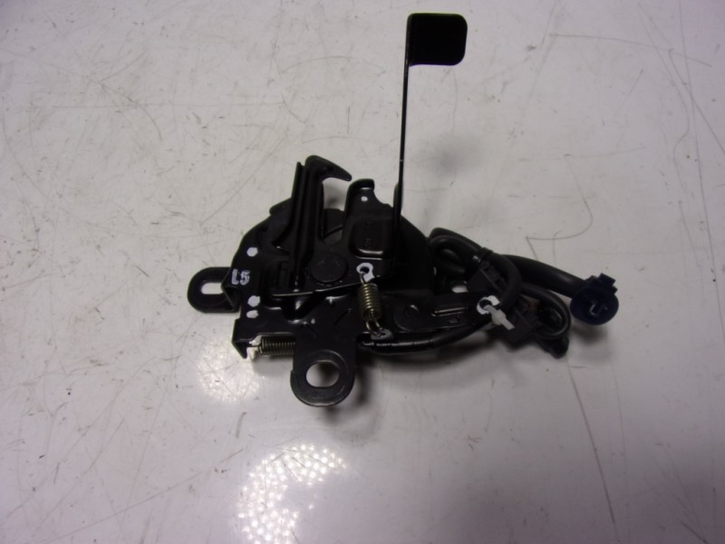 Recambio de cerradura capot para toyota yaris 1.5 vvti hev referencia OEM IAM 53510K0050  