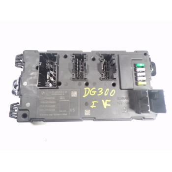 CAJA RELES / FUSIBLES 61149259466 6809053 A2C30450422