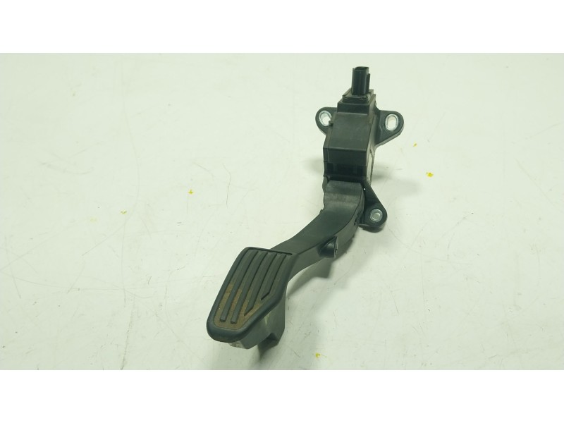 Recambio de potenciometro pedal para toyota yaris (_p13_) 1.5 (nsp131_) referencia OEM IAM 781100D120 781100D120 