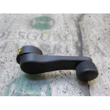 MANETA ELEVALUNAS TRASERA DERECHA 1P08375819B9 