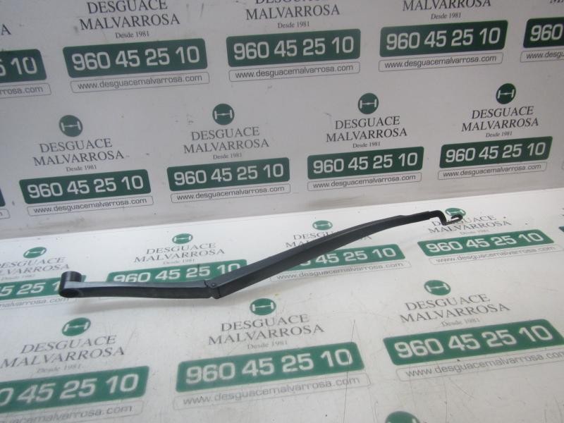 Recambio de brazo limpia delantero derecho para hyundai i40 1.7 crdi cat referencia OEM IAM 983213Z000  