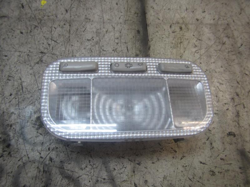 Recambio de piloto interior para peugeot 5008 premium referencia OEM IAM 6362P9  