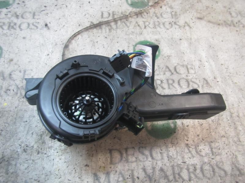 Recambio de motor calefaccion para peugeot 5008 premium referencia OEM IAM 6441CV  