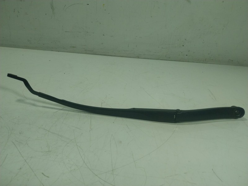 Recambio de brazo limpia delantero derecho para hyundai ioniq (ae) 1.6 gdi hybrid referencia OEM IAM 98321G2000  