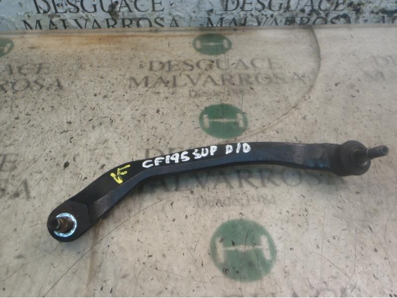 Recambio de brazo suspension superior delantero derecho para nissan primera berlina (p12) acenta referencia OEM IAM   