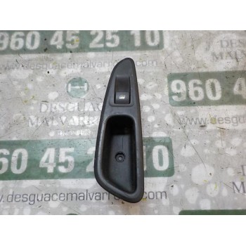 MANDO ELEVALUNAS TRASERO DERECHO 649030 