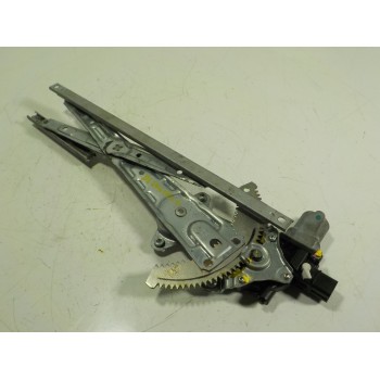 ELEVALUNAS DELANTERO DERECHO 5713A318 5713A382 5713A382