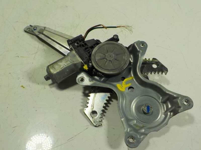 Recambio de elevalunas trasero derecho para mitsubishi space star (a00) 1.2 referencia OEM IAM 5743A224 5713A323 5713A323