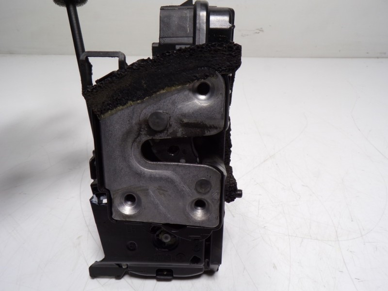 Recambio de cerradura puerta trasera izquierda para renault captur 1.2 tce energy referencia OEM IAM 805034742R 805034742R 40717