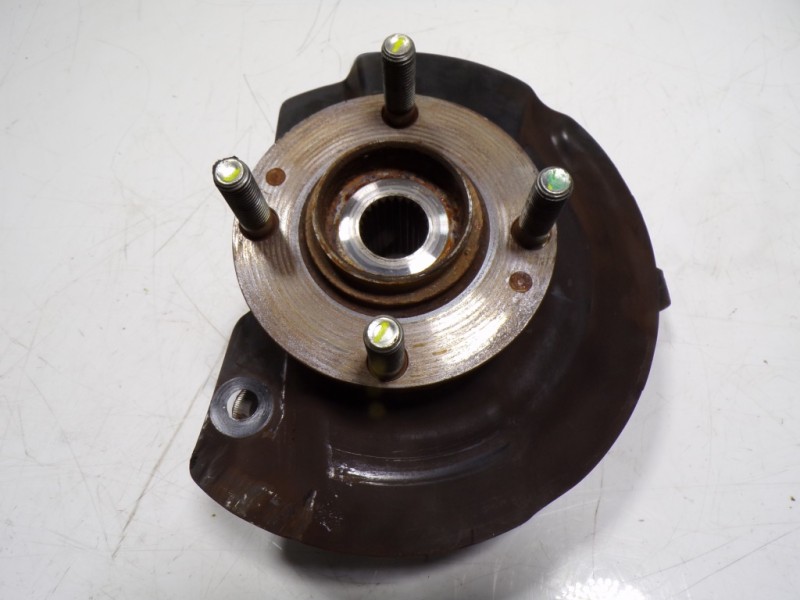 Recambio de mangueta delantera izquierda para mitsubishi space star (a00) 1.2 referencia OEM IAM 3870A115  3880A056