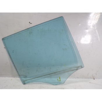 CRISTAL PUERTA TRASERO DERECHO A1647351210 