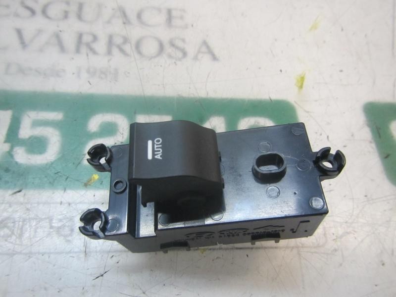 Recambio de mando elevalunas delantero derecho para hyundai i40 1.7 crdi cat referencia OEM IAM 935753Z0004X 935753Z0004X 39R510