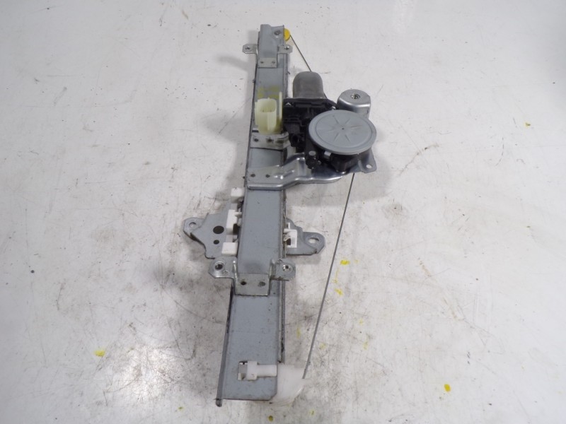 Recambio de elevalunas delantero izquierdo para nissan micra v (k14) 0.9 cat referencia OEM IAM 807215FA0A 807305FA1A 0620403840