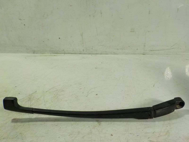 Recambio de brazo limpia delantero izquierdo para volkswagen touareg (7la) 4.2 v8 40v cat (axq) referencia OEM IAM   