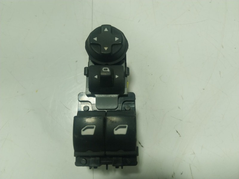 Recambio de mando elevalunas delantero izquierdo para opel vivaro c platform cabin (k0) 2.0 referencia OEM IAM  96783350ZD 