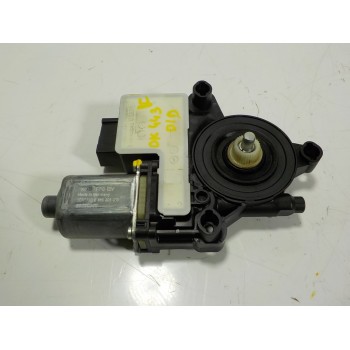 MOTOR ELEVALUNAS DELANTERO DERECHO 2Q2959406 2Q2959406 