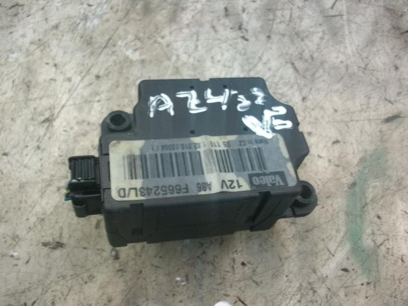 Recambio de motor apertura trampillas climatizador para renault scenic ii grand dynamique referencia OEM IAM   