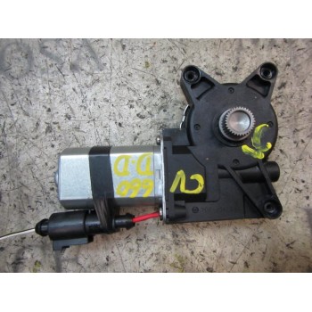 MOTOR ELEVALUNAS DELANTERO DERECHO A4517200846 A4517200846 SD919Z01