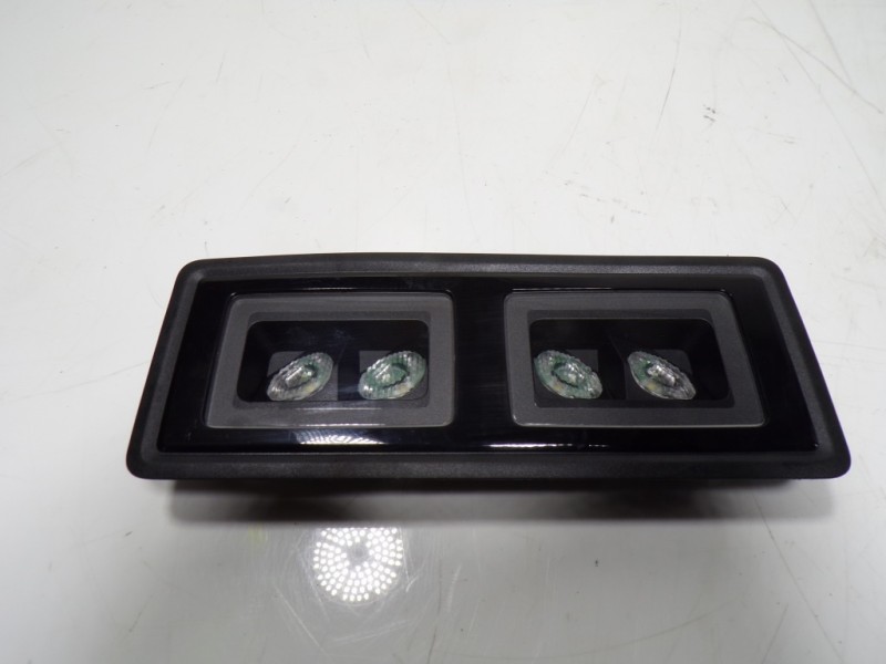 Recambio de piloto interior para seat leon sportstourer (kl8) 2.0 tdi referencia OEM IAM 5H0947290D9B9 5H0947290D 