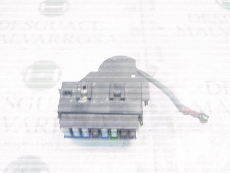 Recambio de caja reles / fusibles para opel astra g berlina sport referencia OEM IAM   