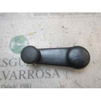 MANETA ELEVALUNAS TRASERA DERECHA 807601HB0A 