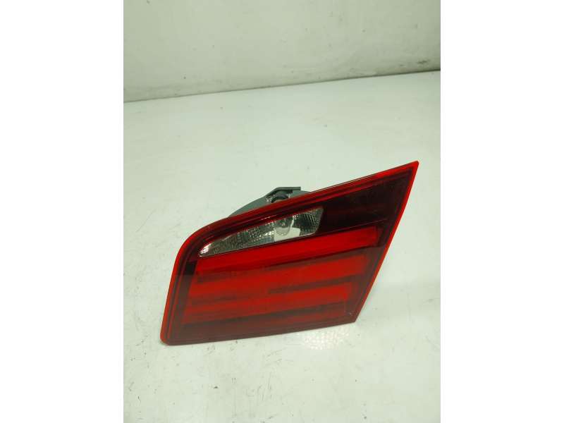 Recambio de piloto trasero derecho interior para bmw serie 5 lim. (f10) 2.0 turbodiesel referencia OEM IAM 63217203226 2TZ010235