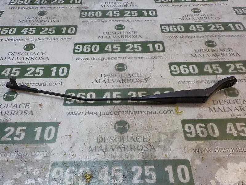 Recambio de brazo limpia delantero izquierdo para peugeot 207 sw 1.6 hdi fap cat (9hz / dv6ted4) referencia OEM IAM   