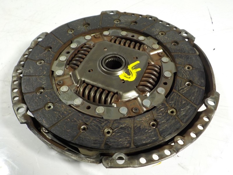 Recambio de kit embrague para volkswagen polo 1.0 tsi referencia OEM IAM 04C141031C  