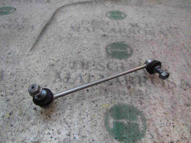 Recambio de tirante delantero derecho para smart coupe 1.0 cat referencia OEM IAM A4513200189  