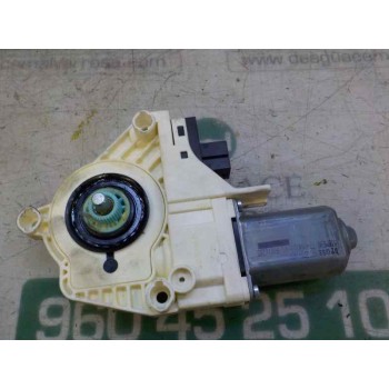 MOTOR ELEVALUNAS DELANTERO IZQUIERDO 4L0959801B 4L0959801B 