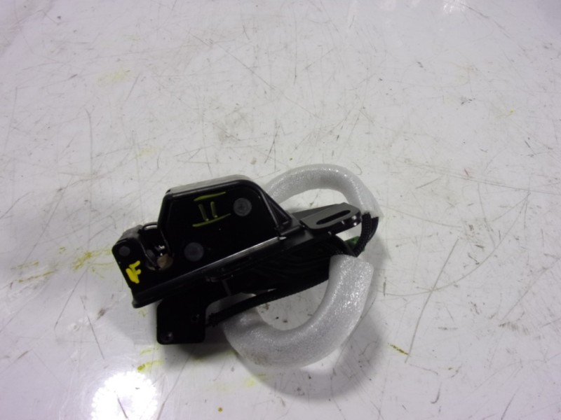 Recambio de cerradura puerta trasera izquierda para toyota proace referencia OEM IAM   